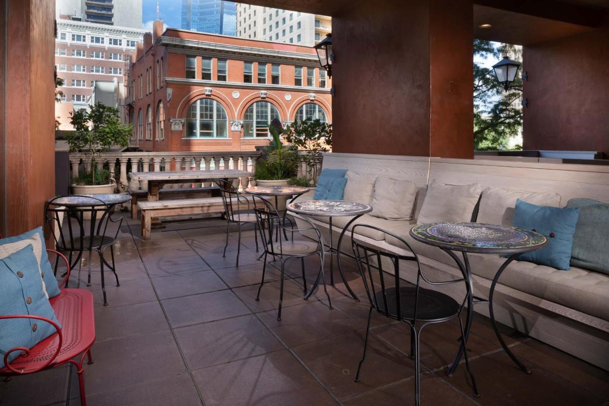 Hotel Valencia Riverwalk - image 6