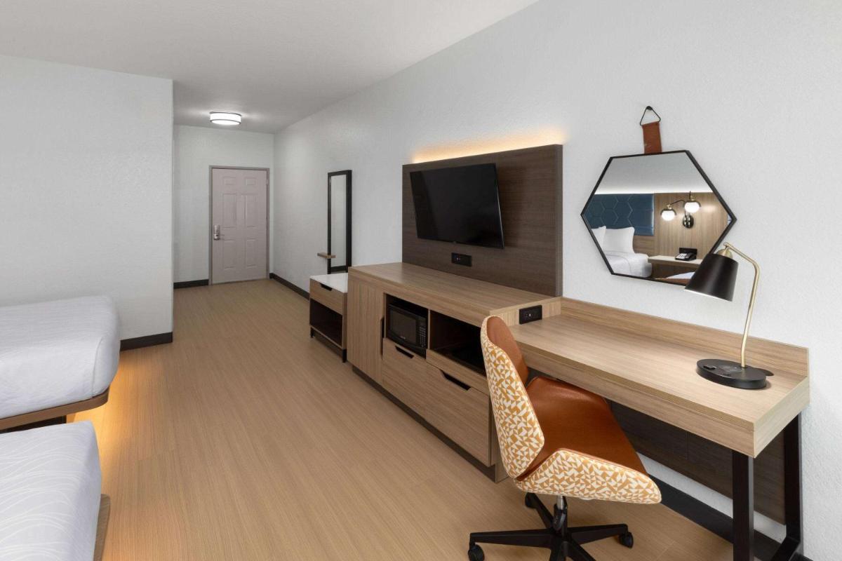 La Quinta by Wyndham San Antonio Northwest - image 3
