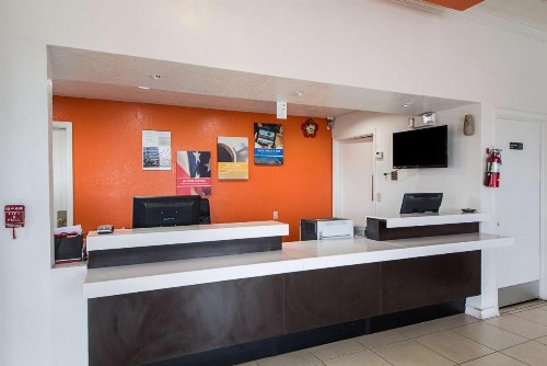 Motel 6-San Antonio TX - Fiesta Trails - image 42