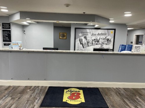 Microtel Inn & Suites by Wyndham San Antonio Downtown NorthE - image 15