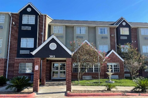 Microtel Inn & Suites by Wyndham San Antonio Downtown NorthE - image 7