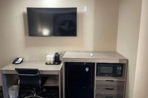 Microtel Inn & Suites by Wyndham San Antonio Downtown NorthE - image 8