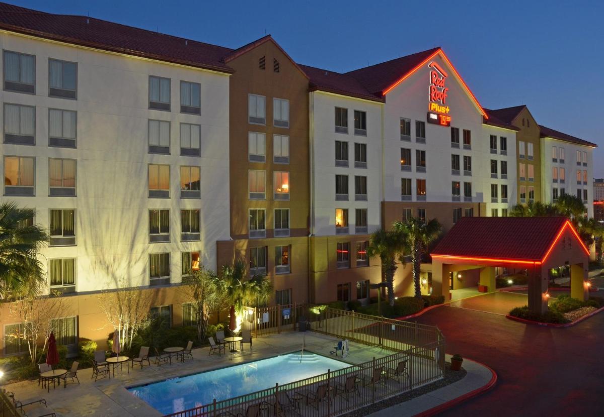 Red Roof Inn PLUS+ San Antonio Downtown - Riverwalk - main image