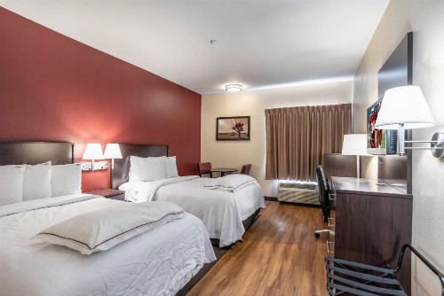Red Roof Inn PLUS+ San Antonio Downtown - Riverwalk - image 12