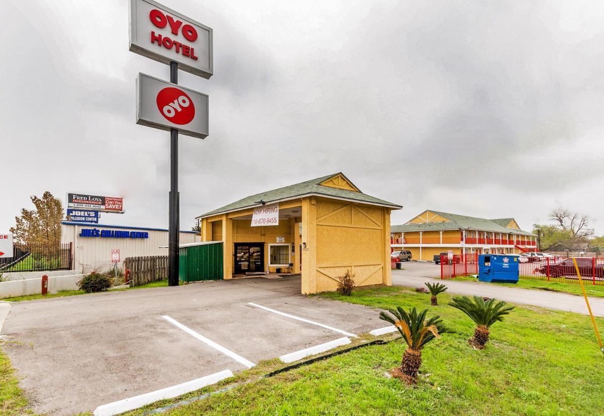 OYO Hotel San Antonio Lackland near Seaworld - image 2