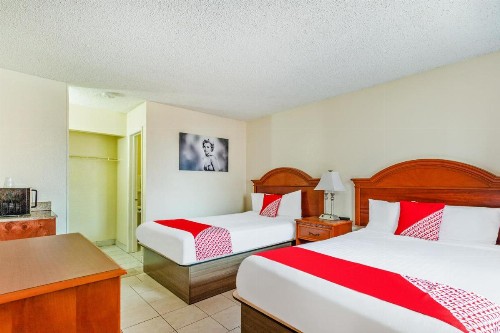 OYO Hotel San Antonio Lackland near Seaworld - image 40