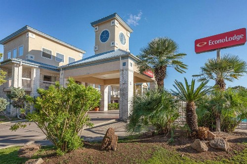 Econo Lodge Downtown South - image 24