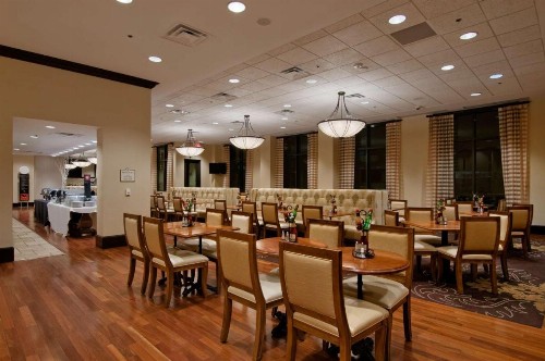 Embassy Suites San Antonio Riverwalk-Downtown - image 19