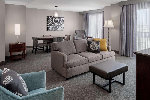 Embassy Suites San Antonio Riverwalk-Downtown - image 32