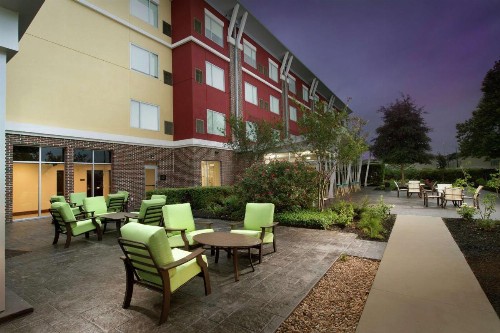 Hilton Garden Inn San Antonio Airport South - image 2