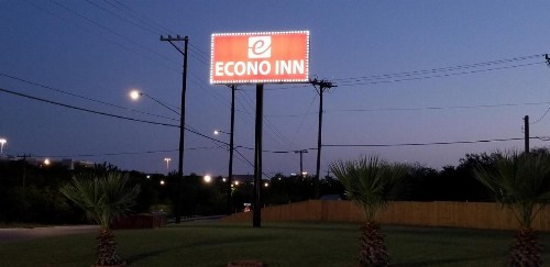 Econo Inn Lackland AFB-Seaworld San Antonio - image 5