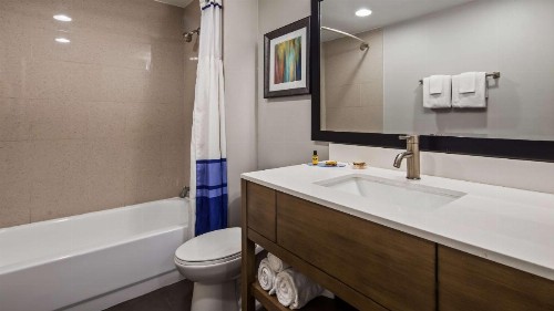 Best Western Plus Downtown North - image 11