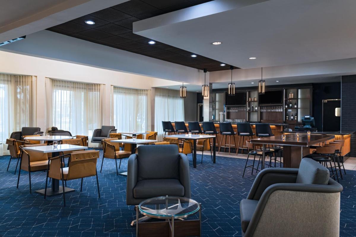 Courtyard by Marriott San Antonio Airport - main image
