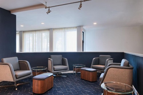 Courtyard by Marriott San Antonio Airport - image 12