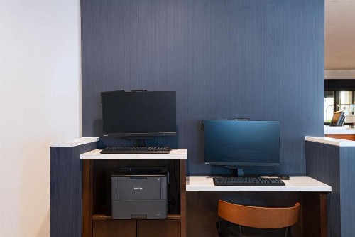 Courtyard by Marriott San Antonio Airport - image 17