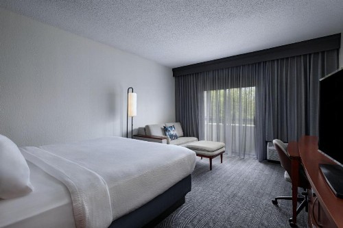 Courtyard by Marriott San Antonio Downtown - image 10