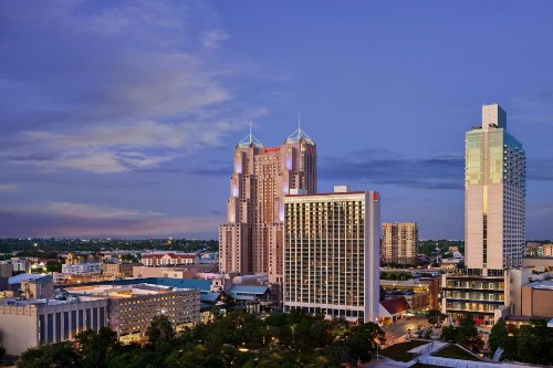 San Antonio Marriott Riverwalk - image 2