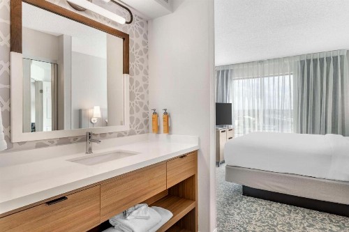 Sonesta ES Suites San Antonio Downtown Alamo Plaza - image 20