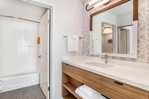 Sonesta ES Suites San Antonio Downtown Alamo Plaza - image 23
