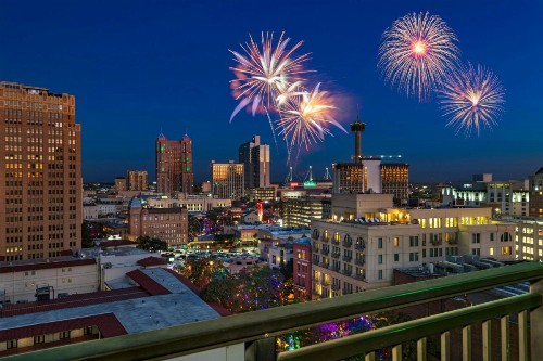 Courtyard by Marriott San Antonio Riverwalk - image 32