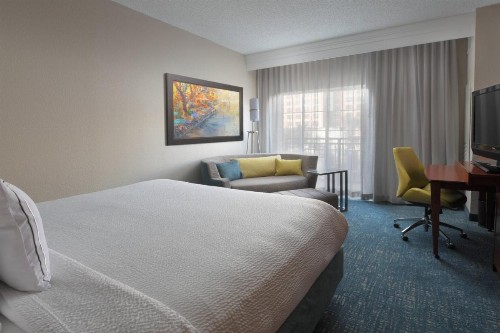 Courtyard by Marriott San Antonio Riverwalk - image 9