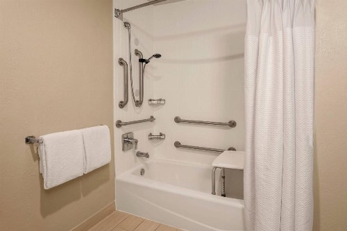 Courtyard by Marriott San Antonio Airport/North Star Mall - image 12