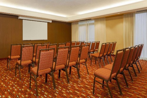 Courtyard by Marriott San Antonio Airport/North Star Mall - image 24