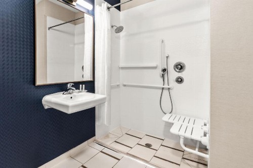 Fairfield Inn & Suites by Marriott San Antonio Downtown/Market Square - image 19