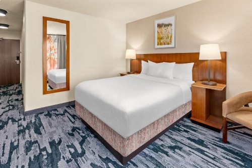 Fairfield Inn & Suites by Marriott San Antonio Downtown/Market Square - image 2