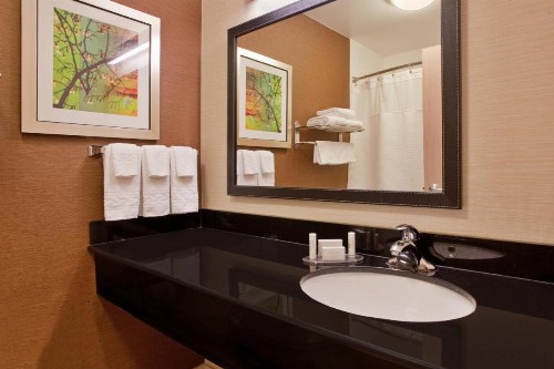 Fairfield Inn & Suites by Marriott San Antonio Downtown/Market Square - image 26
