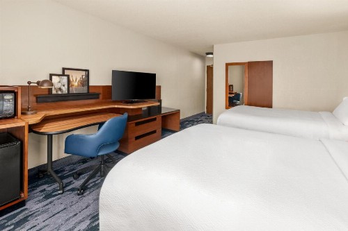 Fairfield Inn & Suites by Marriott San Antonio Downtown/Market Square - image 3