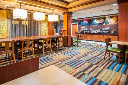 Fairfield Inn & Suites by Marriott San Antonio North/Stone Oak - image 22
