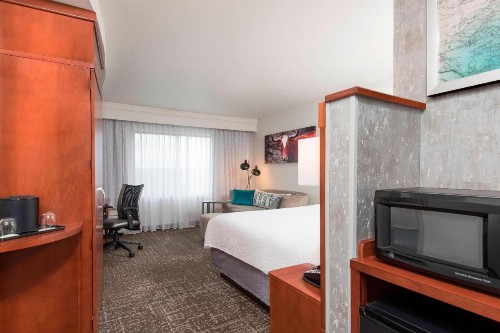Courtyard by Marriott San Antonio North Stone Oak At Legacy - image 9
