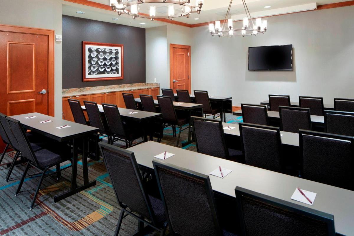 Residence Inn by Marriott San Antonio Six Flags at The RIM - image 3