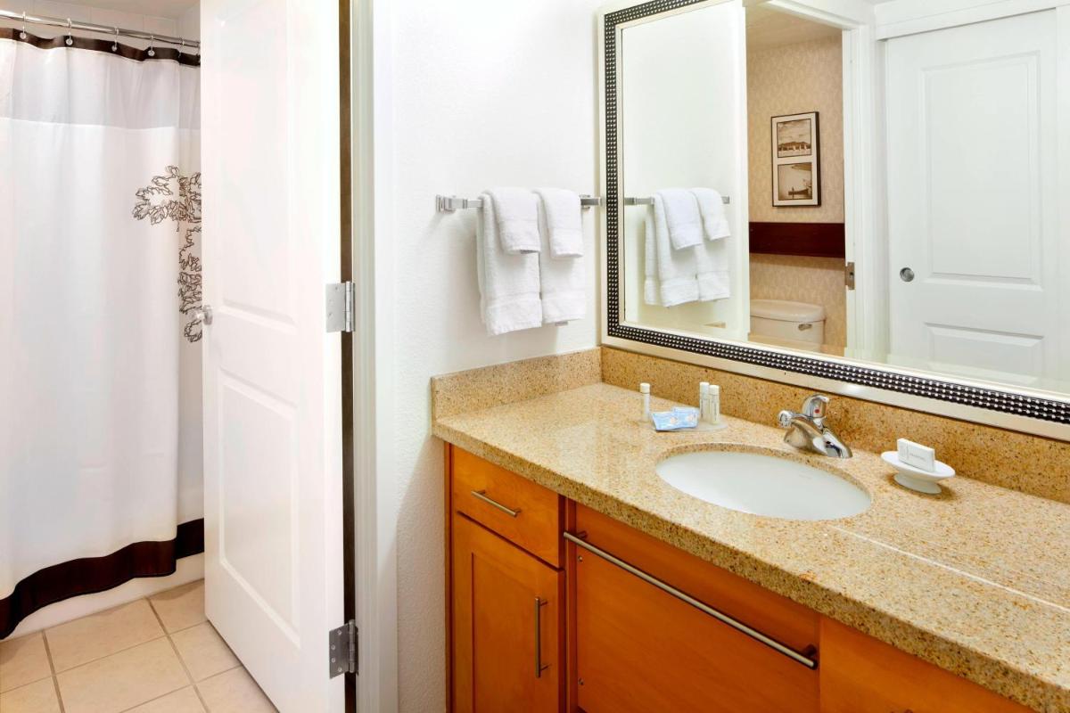 Residence Inn by Marriott San Antonio Six Flags at The RIM - image 4
