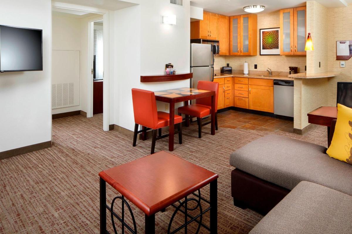 Residence Inn by Marriott San Antonio Six Flags at The RIM - image 7