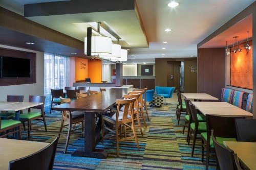 Fairfield Inn & Suites by Marriott San Antonio Airport/North Star Mall