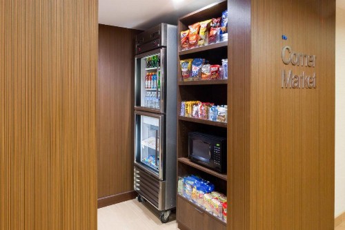 Fairfield Inn & Suites by Marriott San Antonio Airport/North Star Mall - image 17