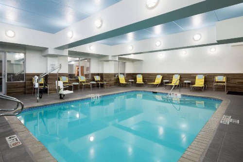 Fairfield Inn & Suites by Marriott San Antonio Airport/North Star Mall - image 21