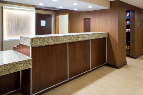 Fairfield Inn & Suites by Marriott San Antonio Airport/North Star Mall - image 6