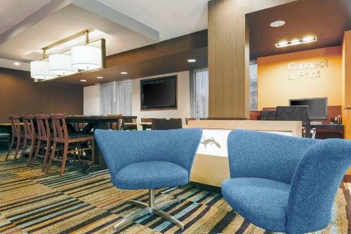 Fairfield Inn & Suites by Marriott San Antonio Airport/North Star Mall - image 7