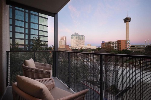 Marriott Plaza San Antonio - image 25
