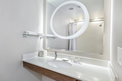 SpringHill Suites by Marriott San Antonio Airport - image 8