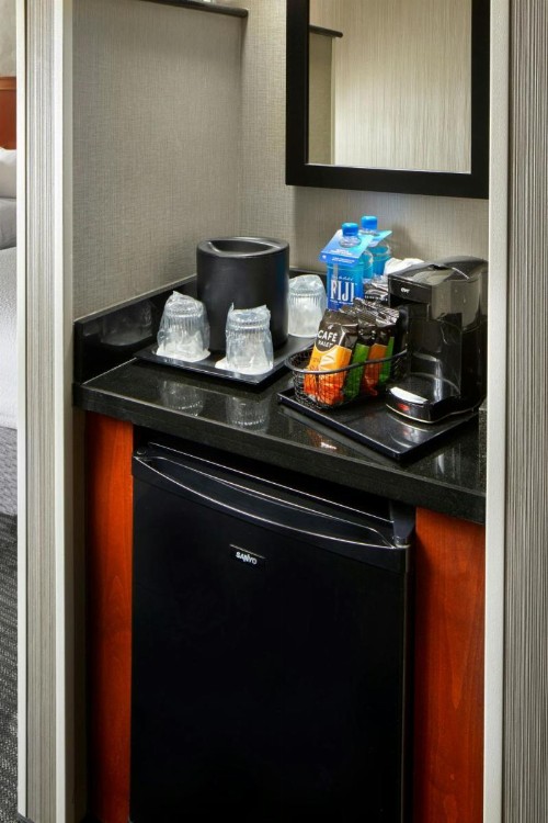Courtyard by Marriott San Antonio Six Flags at The RIM - image 20