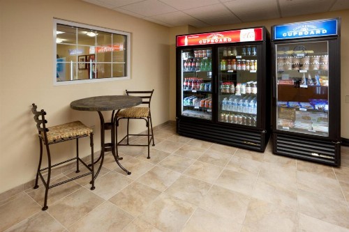 Candlewood Suites San Antonio NW Near SeaWorld an IHG Hotel - image 10