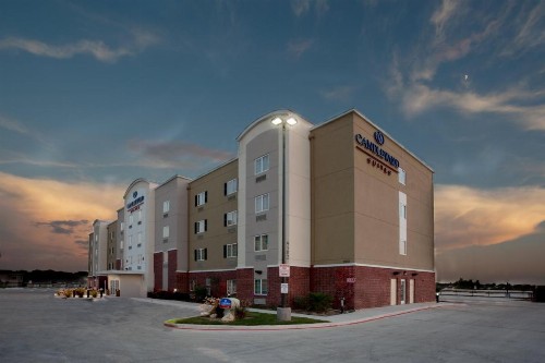 Candlewood Suites San Antonio NW Near SeaWorld an IHG Hotel - image 18
