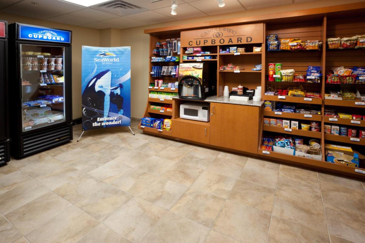 Candlewood Suites San Antonio NW Near SeaWorld an IHG Hotel - image 7