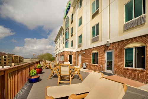 Holiday Inn Express & Suites San Antonio West Sea World Area an IHG Hotel - image 13