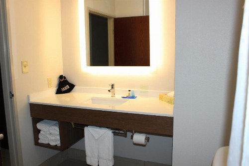 Holiday Inn Express & Suites San Antonio West Sea World Area an IHG Hotel - image 25