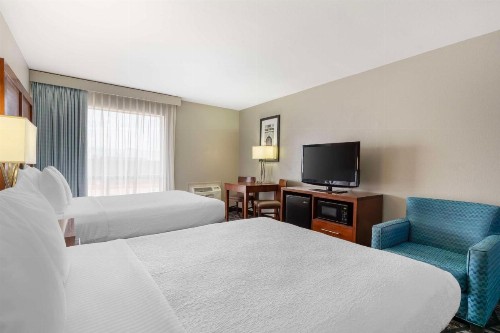 Best Western Ingram Park Inn - image 12